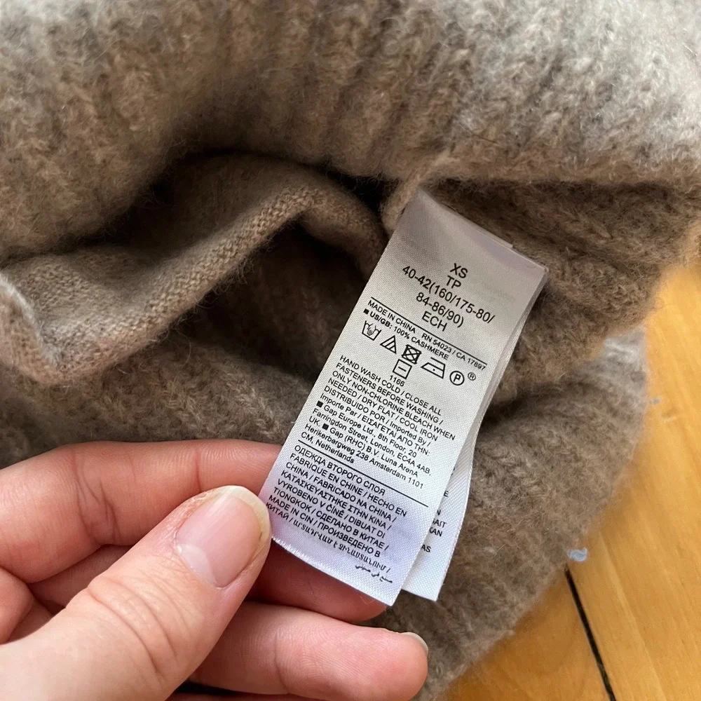 Banana Republic 100% Cashmere Ribbed Cardigan Sweater Grey Beige Womens XS - Picture 3 of 10